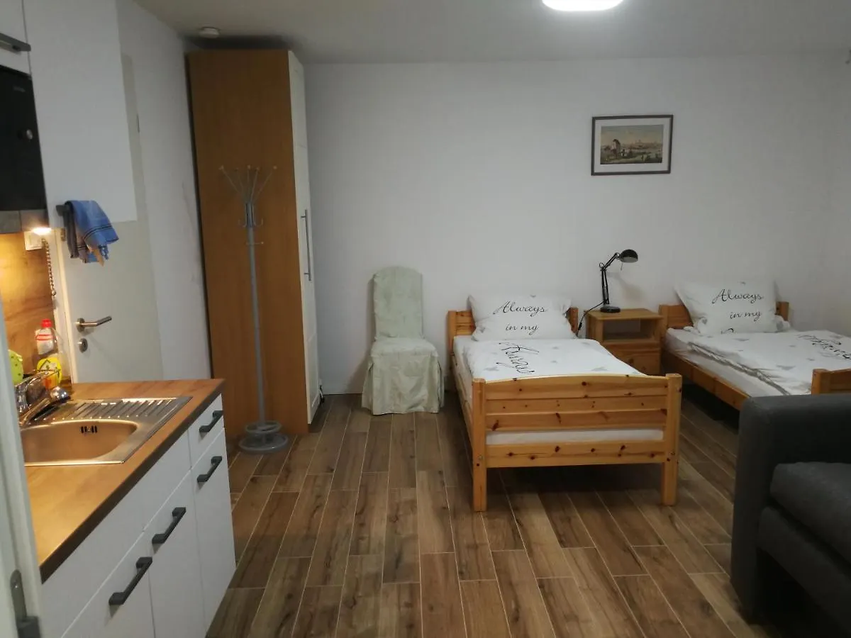21A Comfortable Studio Taufkirchen