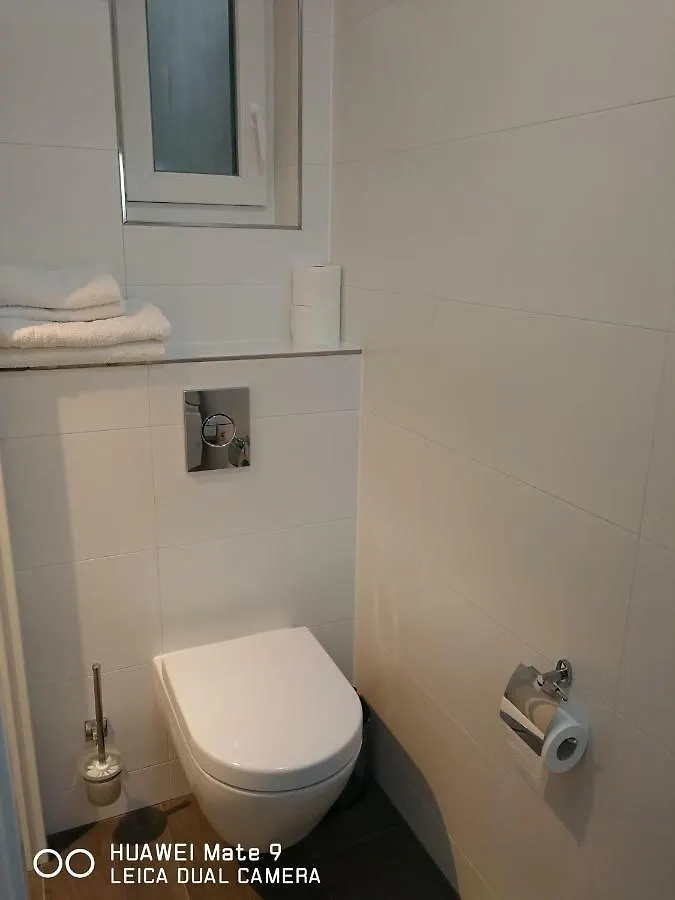 21A Comfortable Studio Taufkirchen  Germany